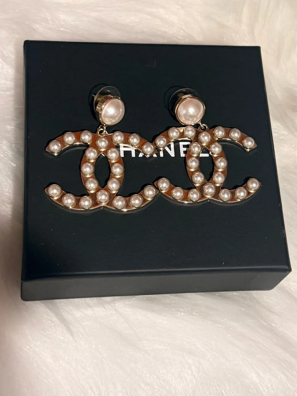 CHANEL Pearl Large CC Drop Earrings Gold-Tone